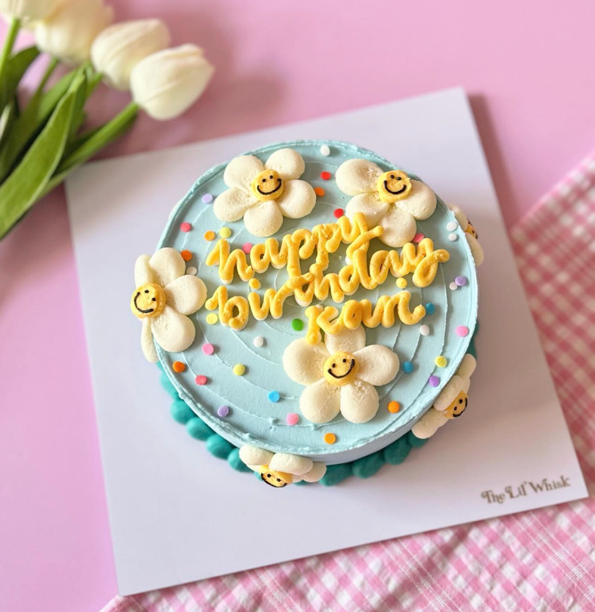 Smiley Daisy Cake